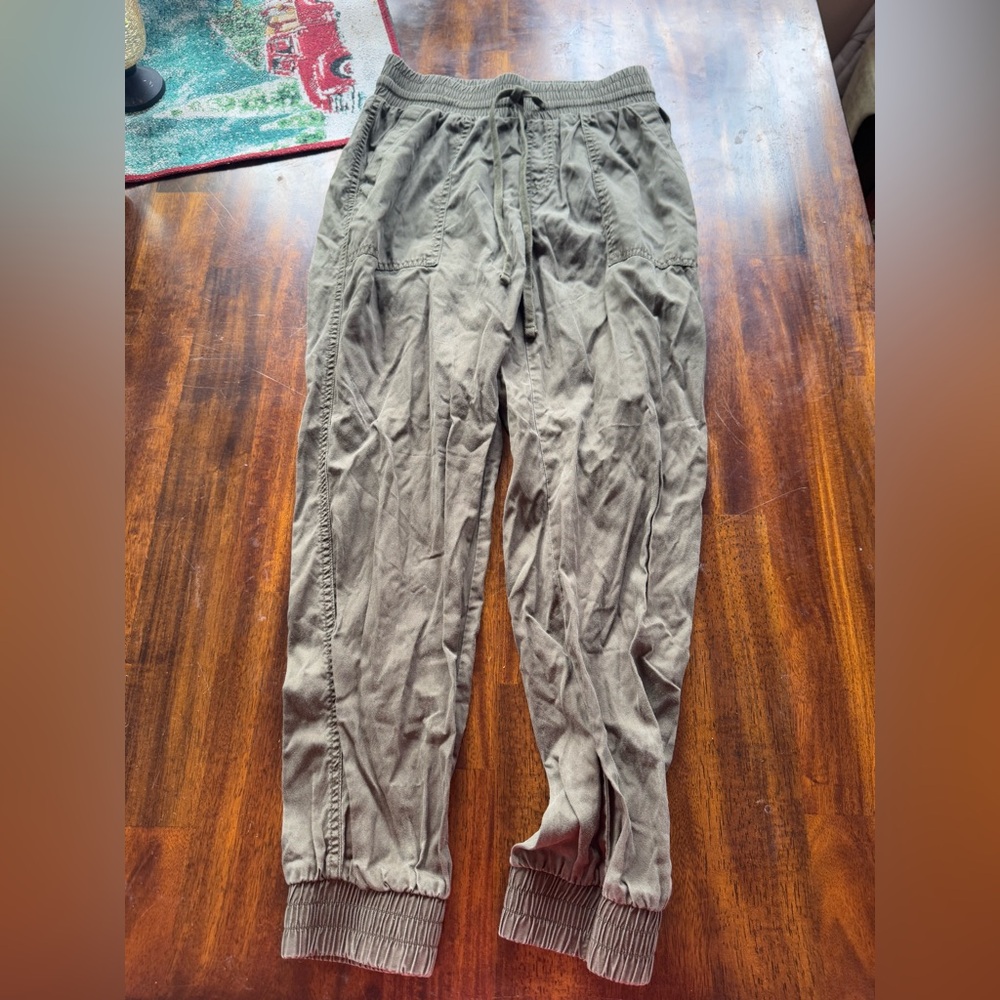 green nice joggers